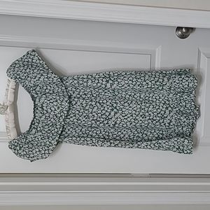 Wild Blue Sadie Robertson M Juniors green and white floral dress